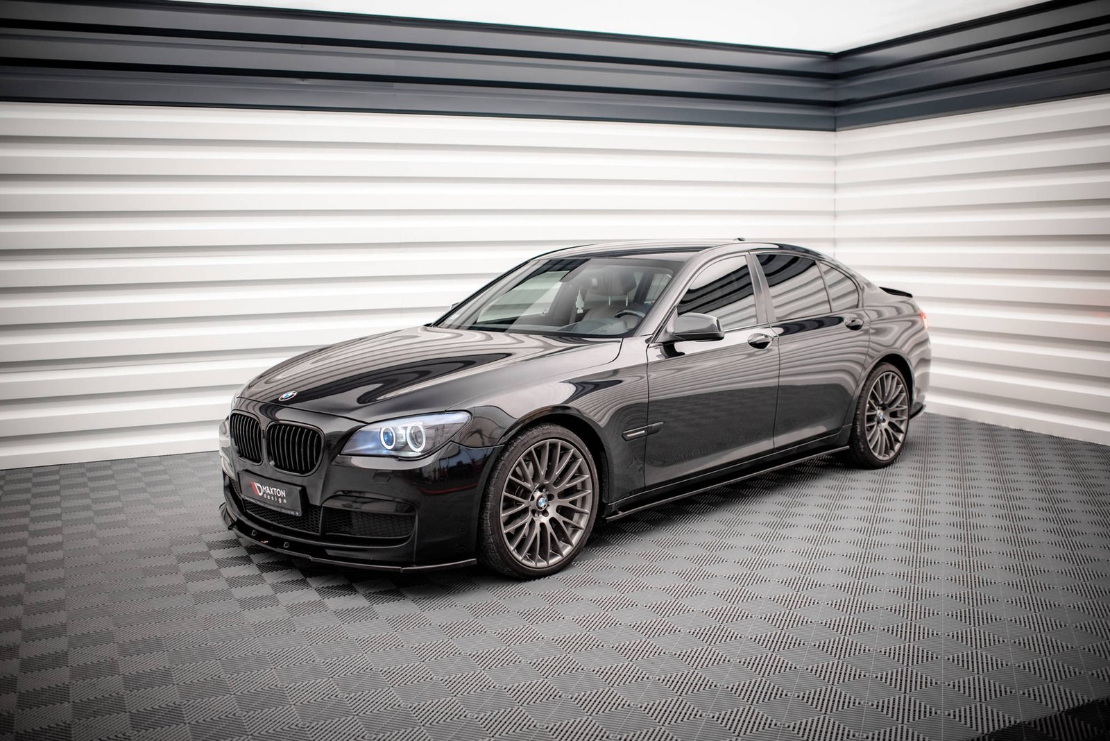 Maxton Design slenksčių apdailos BMW 7-er (F01) (M-Sport)
